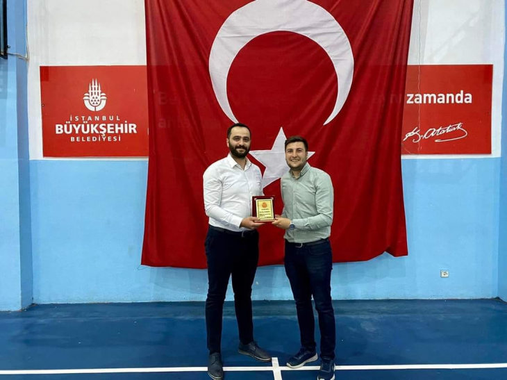 Genç sporcular yeni kuşaklarını aldı
