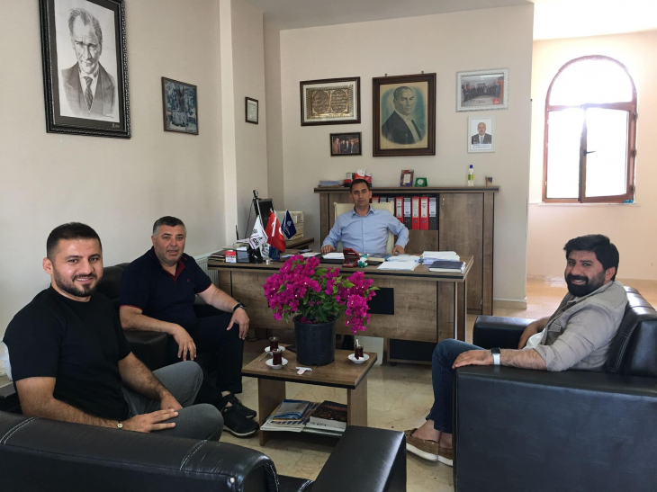 Yaman muhtara ziyaretçi akını