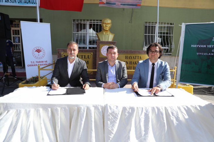 Yılmaz: 'Öyle hikâye anlatarak tarım olmaz!'