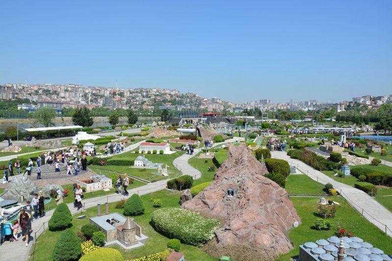 Sayfalardan Hayata projesinin birincileri ödüllendirildi