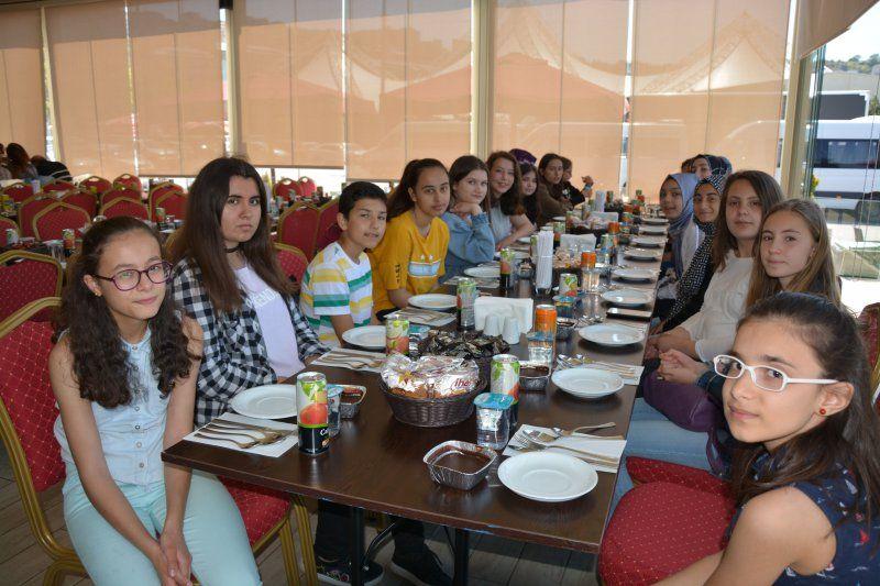 Sayfalardan Hayata projesinin birincileri ödüllendirildi