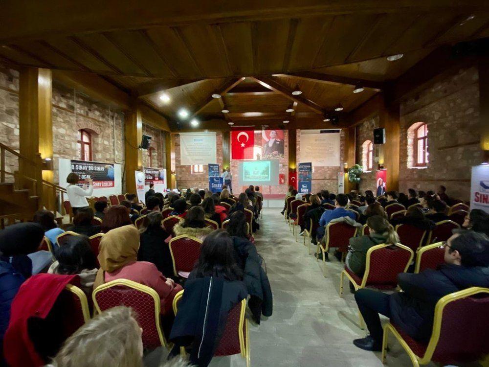 Nasuh Mahruki, Silivrili öğrencilerle buluştu