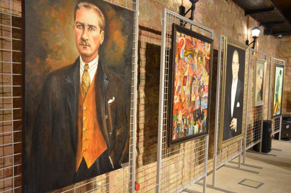 Birbirinden Güzel Atatürk Resimleri Bu Sergide