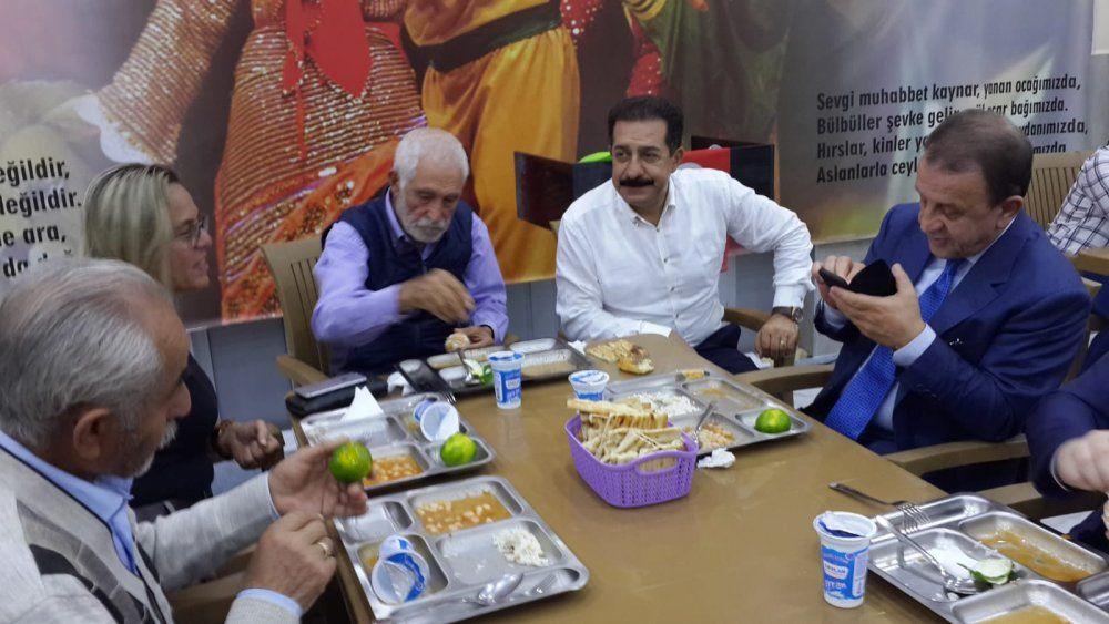 Işıklar Alevi Hemşerilerine İftar Verdi