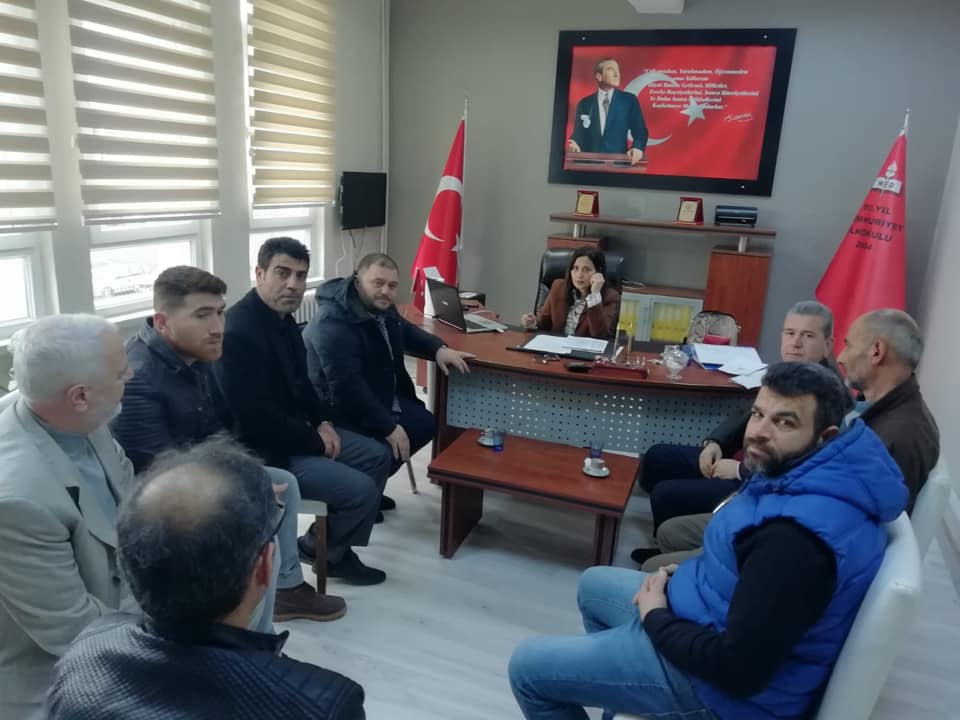 Çantalı Karadenizlilerden ihtiyaç sahibi öğrencilere destek