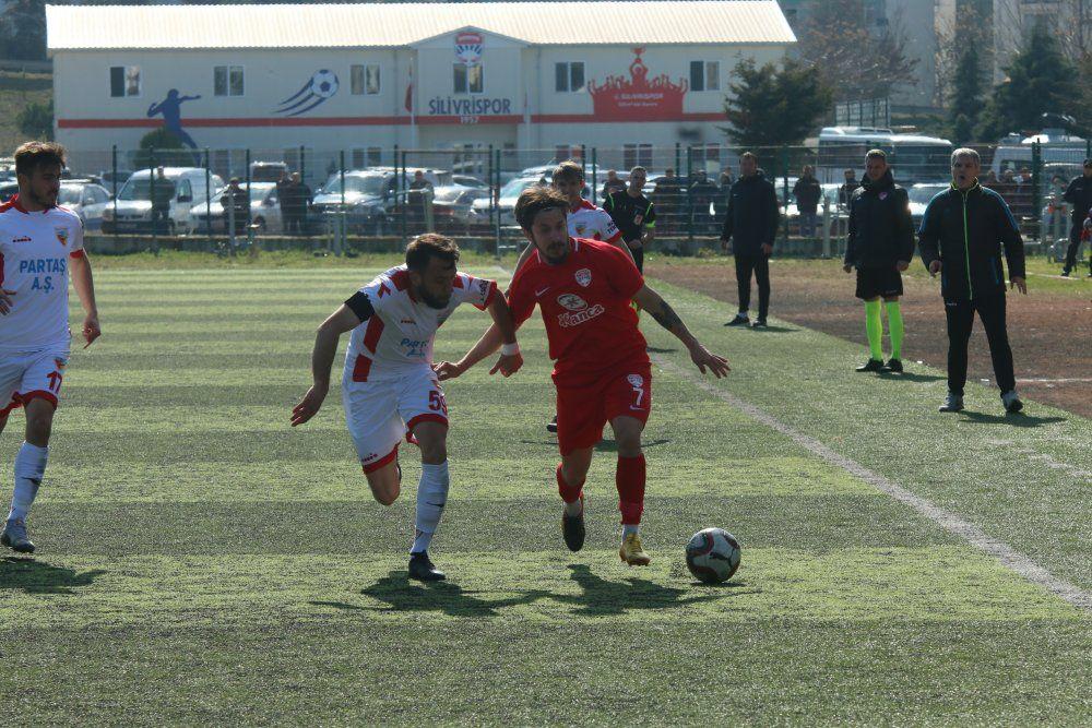Silivrispor tek tek topluyor 11