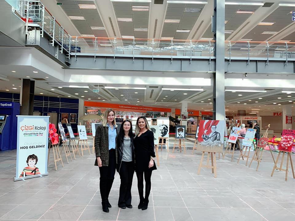 Çizgi Kolejinin 29 Ekim sergisi Silivri AVMde