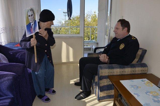 Şeker Nine çok mutlu oldu