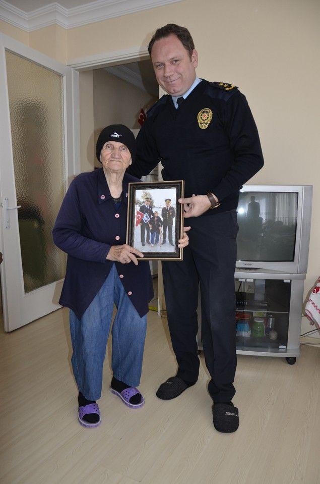 Şeker Nine çok mutlu oldu