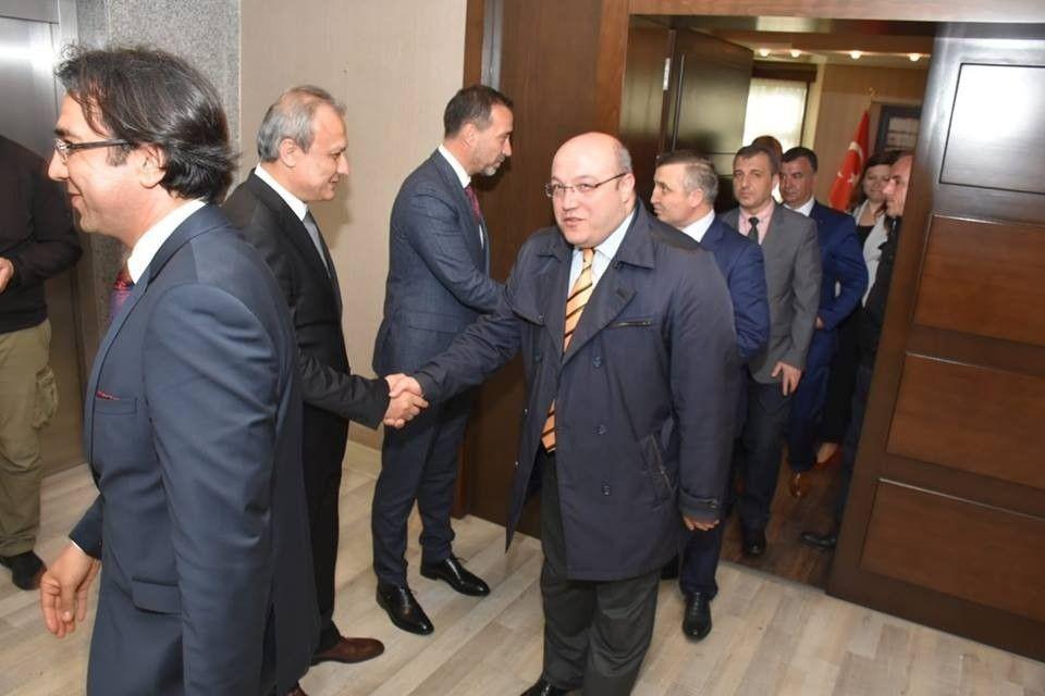 İlçe Protokolünden Başkan Yılmaza Hayırlı Olsun Ziyareti