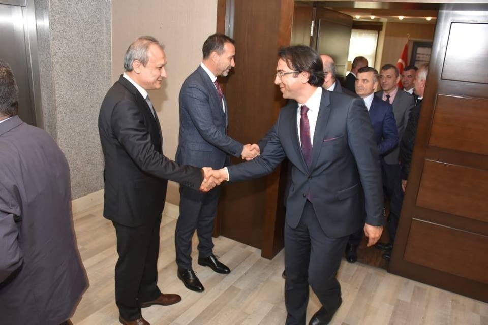 İlçe Protokolünden Başkan Yılmaza Hayırlı Olsun Ziyareti