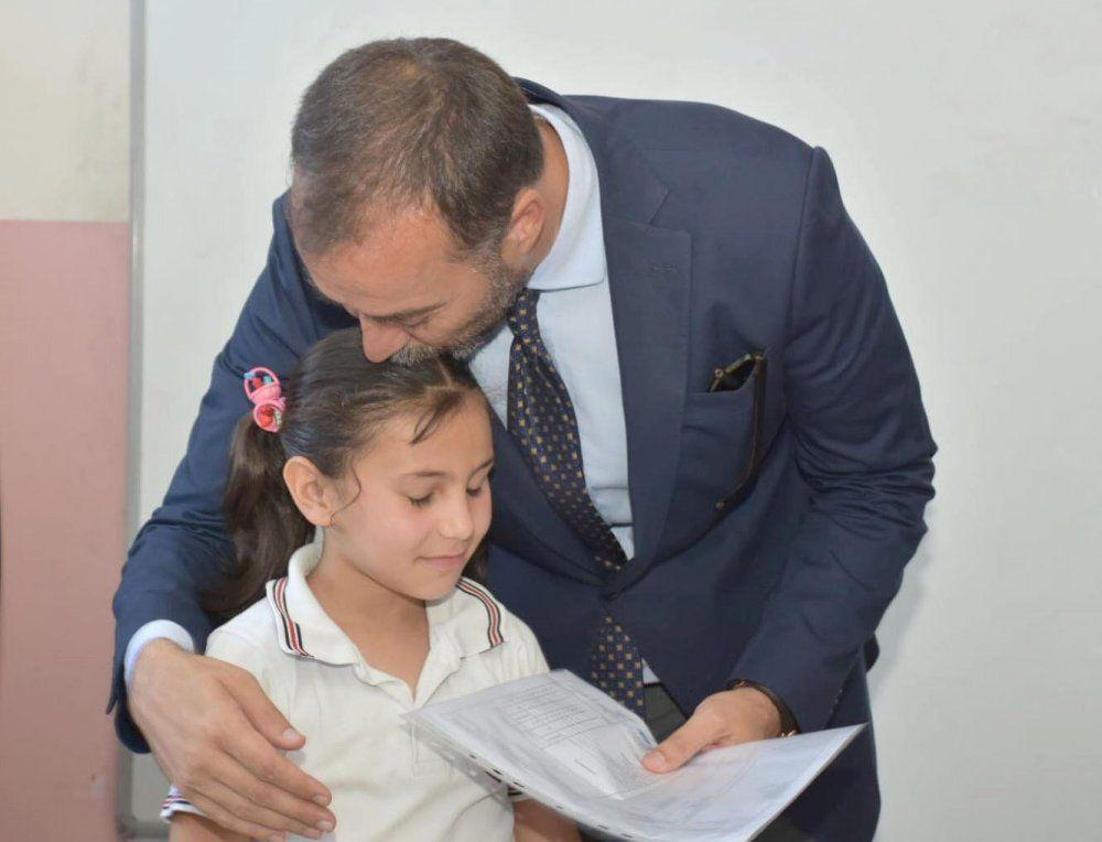 Miniklerin Karne Heyecanına Ortak Oldular