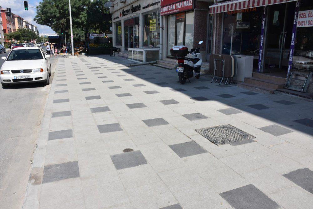 Eski Sanayi'de Tretuvar çalışmaları